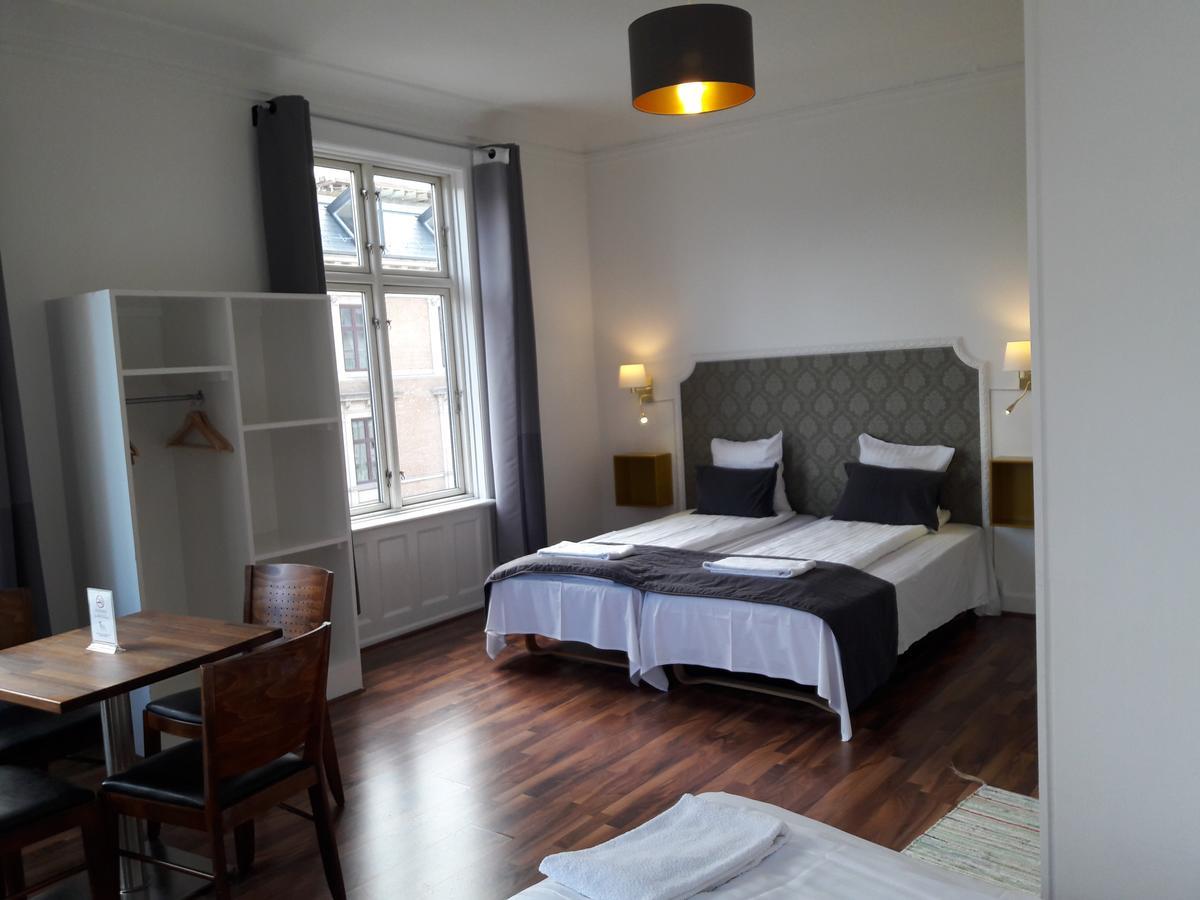 Loven 2* Copenhaga