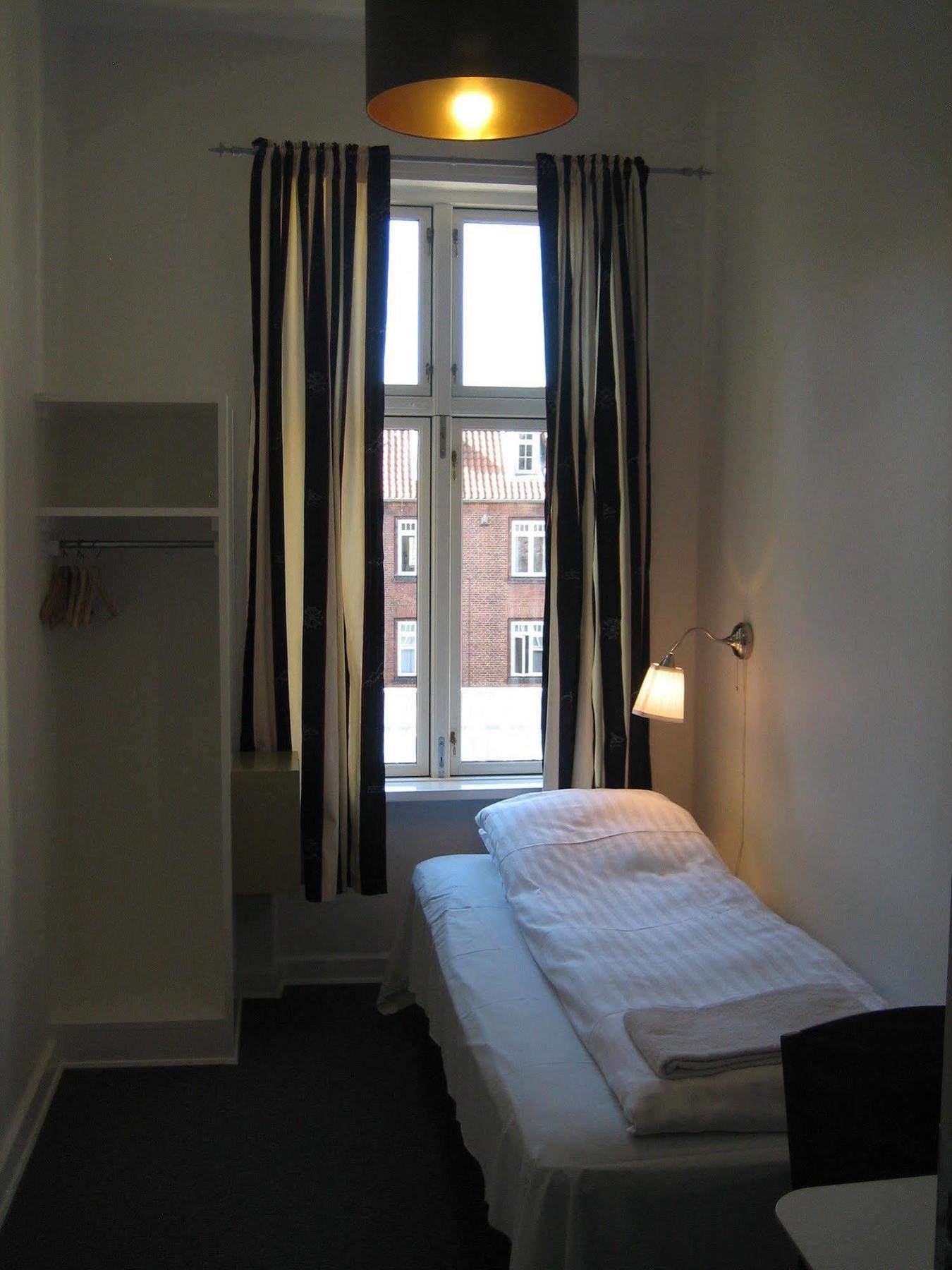 Loven 2* Copenhaga